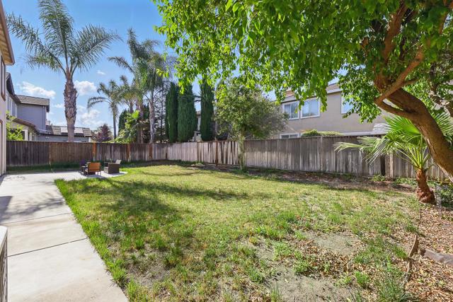 2342 Winchester Loop, Discovery Bay CA: https://media.crmls.org/mediaz/5bb34e53-be0f-46b7-ae8e-e0bf49467655.jpg