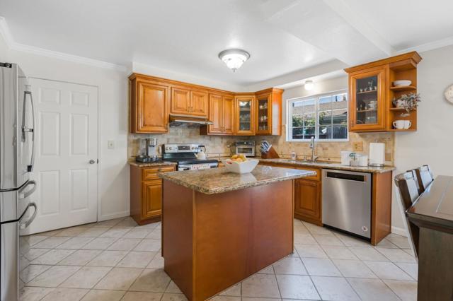 685 Parvin Drive, Milpitas CA: https://media.crmls.org/mediaz/5bb5a9b5-0764-4247-9c70-e32ee6916d8c.jpg