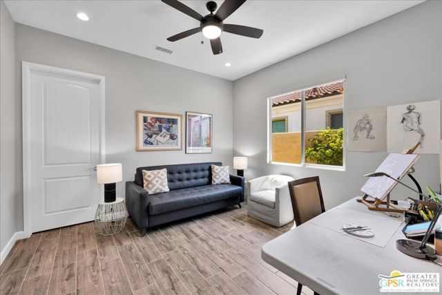 70 Zinfandel, Rancho Mirage CA: https://media.crmls.org/mediaz/5bb5bd0c-07d5-490a-a322-711f71ffbdf0.jpg