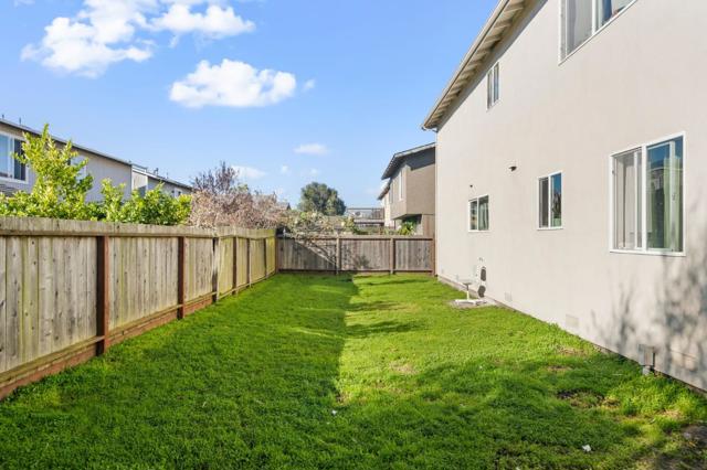 466 Willow Avenue, Half Moon Bay CA: https://media.crmls.org/mediaz/5bb67a68-2dce-432f-91e1-7a11ac9fd451.jpg
