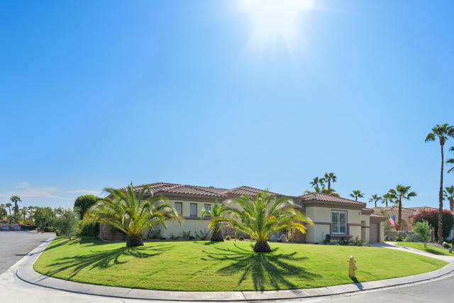 Image 3 of 44 For 1 Toscana Way