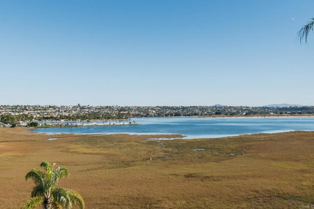 Detail Gallery Image 20 of 31 For 3991 Crown Point Dr #P13,  San Diego,  CA 92109 - 1 Beds | 1 Baths