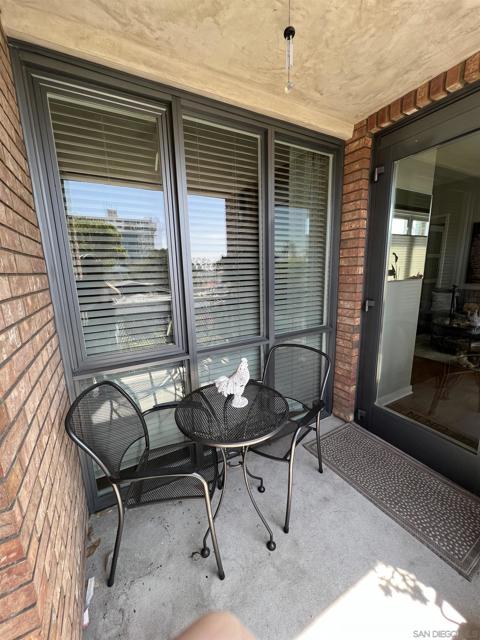 845 Fort Stockton Dr, San Diego CA: https://media.crmls.org/mediaz/5bb89de3-19c3-4bd1-b93b-72010e9d3fa7.jpg