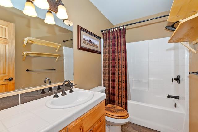 508 Pinewood Court, Big Bear CA: https://media.crmls.org/mediaz/5bba4ecd-5c46-4e8a-8829-aa518491ac48.jpg