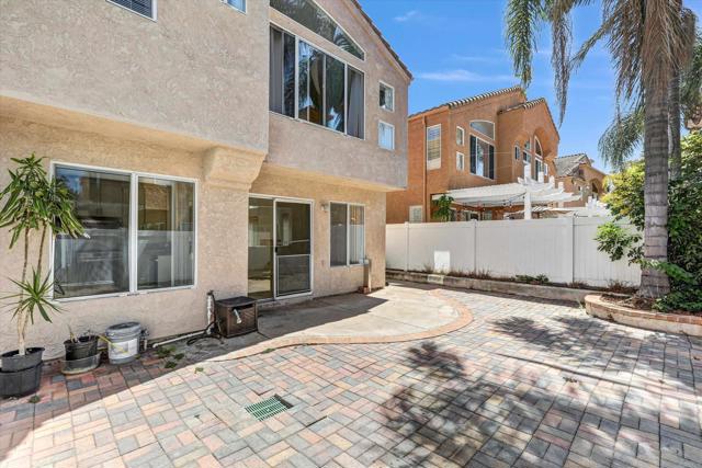 Detail Gallery Image 27 of 31 For 1374 Serena Circle #1,  Chula Vista,  CA 91910 - 3 Beds | 2/1 Baths