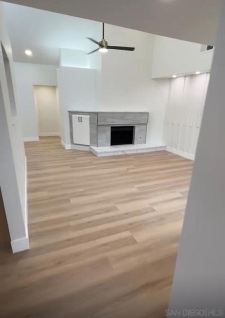175 Bronze Way, Vista CA: https://media.crmls.org/mediaz/5bbc70d8-6fed-49ac-81d2-5e4c3f2f2371.jpg