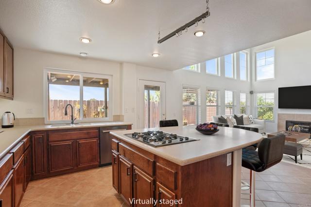 Detail Gallery Image 10 of 44 For 2288 Boulders Ct, Alpine,  CA 91901 - 4 Beds | 3 Baths
