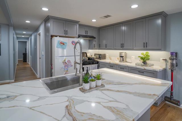 Detail Gallery Image 8 of 19 For 31163 Allen Ave, Homeland,  CA 92548 - 2 Beds | 2 Baths