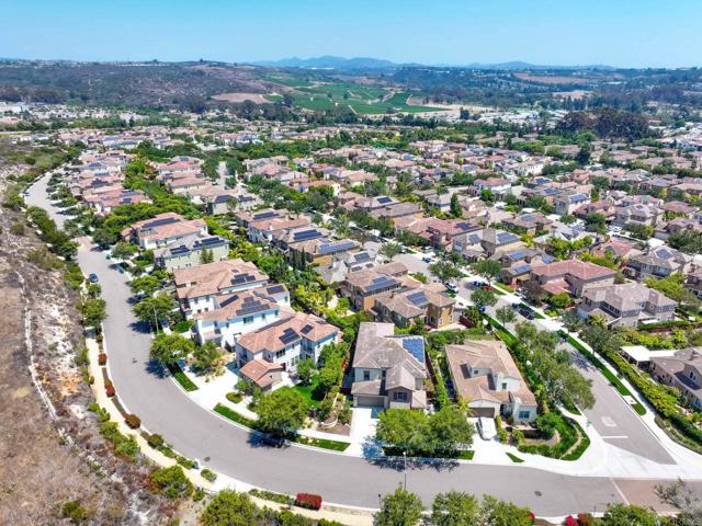 3507 FOUR PEAKS, Carlsbad CA: https://media.crmls.org/mediaz/5bbd07a8-4c4c-446e-9205-a6150eef975e.jpg