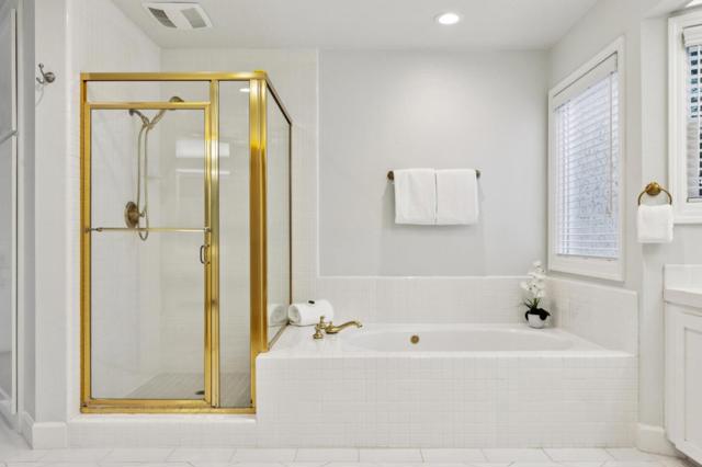 321 Eagle Trace Drive, Half Moon Bay CA: https://media.crmls.org/mediaz/5bbd599c-62ce-4ee2-98fe-0d7aafc8ef7a.jpg