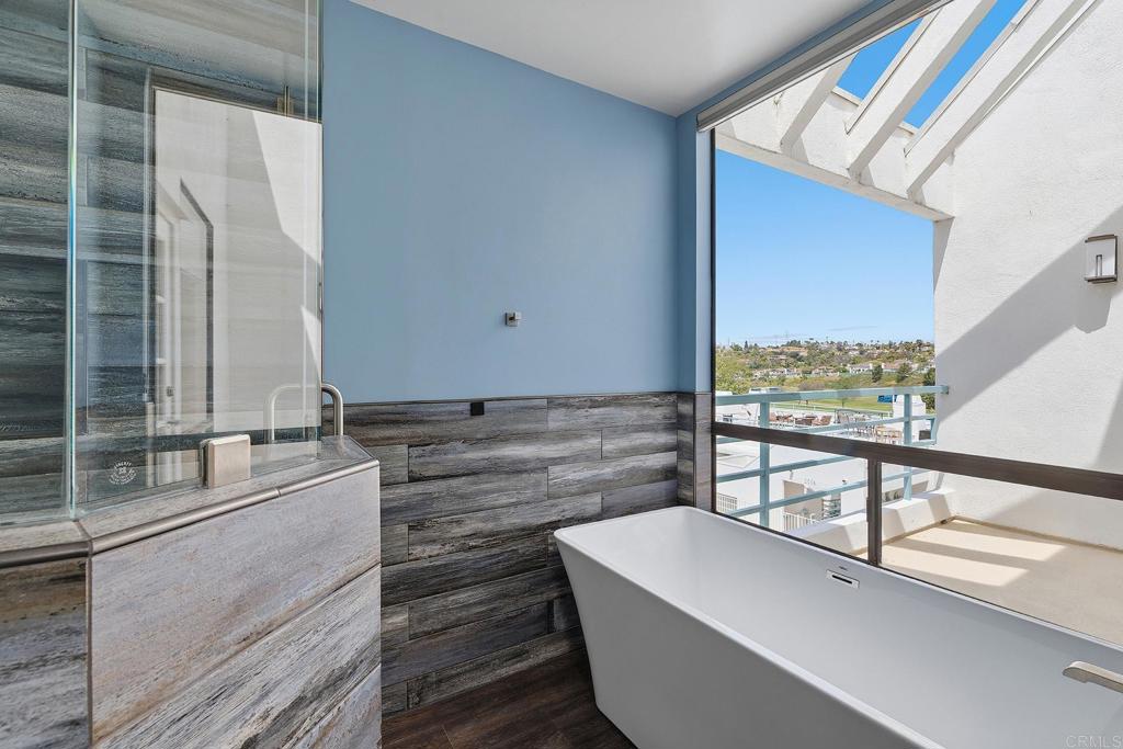 2558 Navarra Drive - photo 15