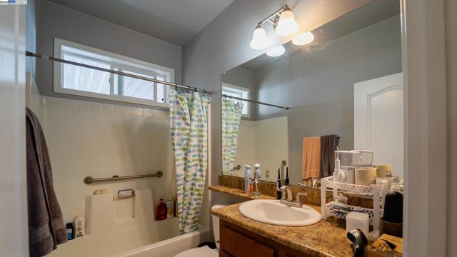 460 Pinefield, San Jose CA: https://media.crmls.org/mediaz/5bbe691d-1e6a-4398-b492-6cbaa85e81bd.jpg