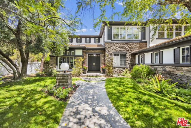 23473 Palm Drive, Calabasas CA: https://media.crmls.org/mediaz/5bbeb926-3e40-4089-b65b-241eb181f5f9.jpg