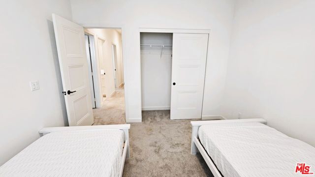 3669 E Happy Paseo, Ontario CA: https://media.crmls.org/mediaz/5bbf396c-83af-4aa5-90cf-d312782ed731.jpg