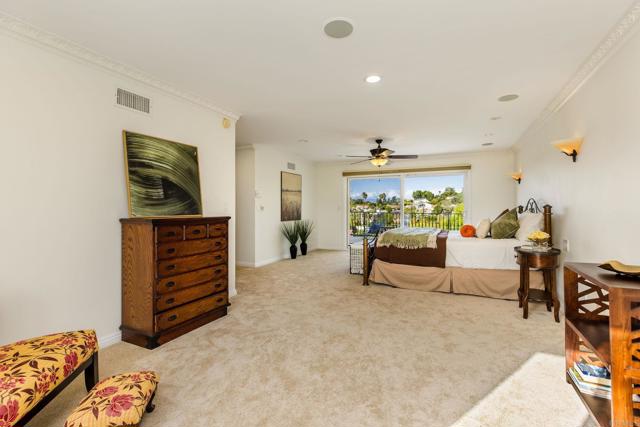 4400 Chaumont Road, Woodland Hills CA: https://media.crmls.org/mediaz/5bbf9be2-e24e-477d-ba00-b5724dc600e5.jpg