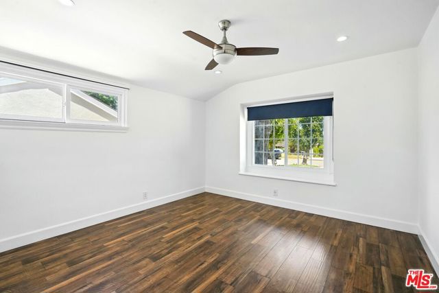 20616 Quedo Drive, Woodland Hills CA: https://media.crmls.org/mediaz/5bc0c397-d112-40ef-bdda-b3f2886804f3.jpg