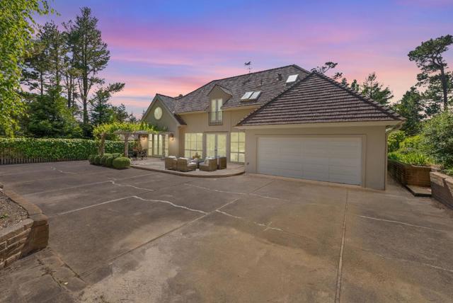 4071 Los Altos Drive, Pebble Beach CA: https://media.crmls.org/mediaz/5bc11768-e634-4920-a708-d84e82f0fd1e.jpg
