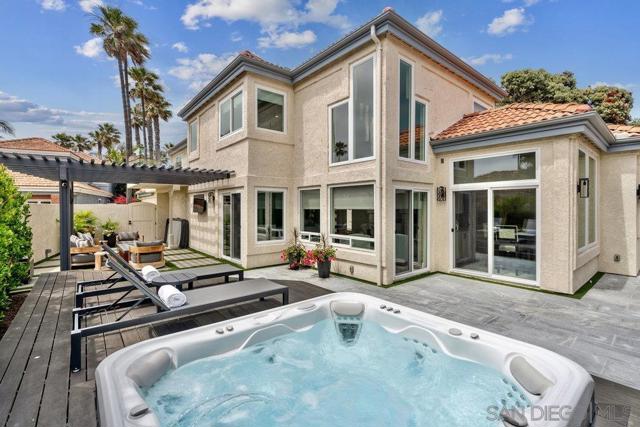 12 Mardi Gras Rd, Coronado CA: https://media.crmls.org/mediaz/5bc1907f-b926-4a4e-b3ef-7129e7347e7f.jpg