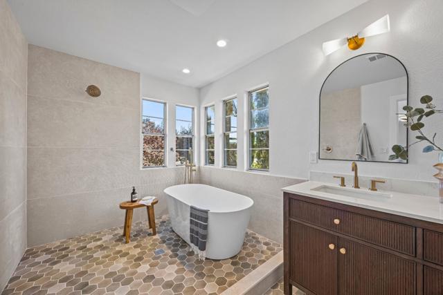 1403 Welburn Avenue, Gilroy CA: https://media.crmls.org/mediaz/5bc1b149-fad8-4420-b989-a204d08d25df.jpg