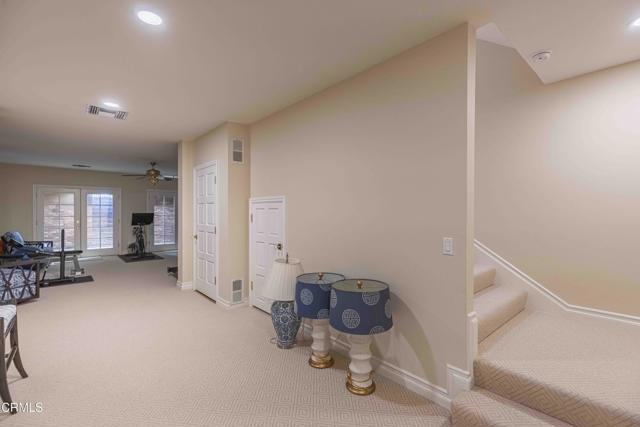 2300 Weybridge Drive, Bakersfield CA: https://media.crmls.org/mediaz/5bc20489-9668-4fbb-9246-b4f6d4e302ed.jpg