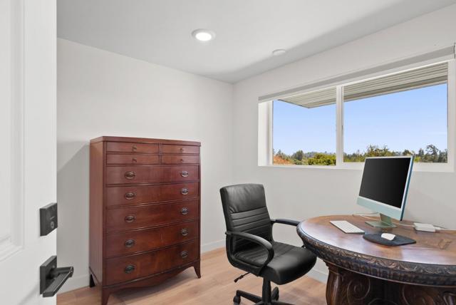 105 Vista Mar Court, Aptos CA: https://media.crmls.org/mediaz/5bc20ffe-d18e-4211-8e54-218be94f0d5f.jpg