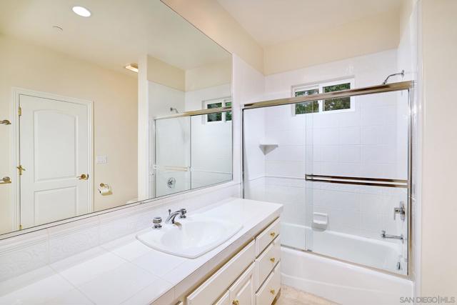 MLS #250039387SD image #25