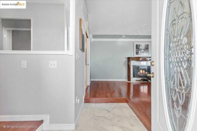 2362 Somerset Ave, Castro Valley CA: https://media.crmls.org/mediaz/5bc2d03d-d52b-4d6d-9a75-5a1c6da96d9b.jpg