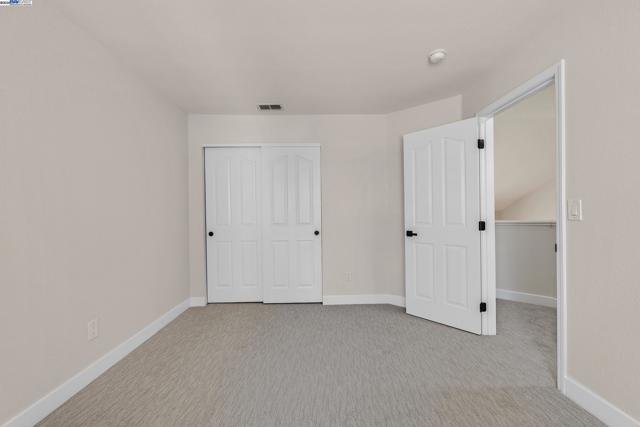 32 Maximo Ct, Danville CA: https://media.crmls.org/mediaz/5bc2d470-9b17-43cf-8108-2da382c7ec8a.jpg