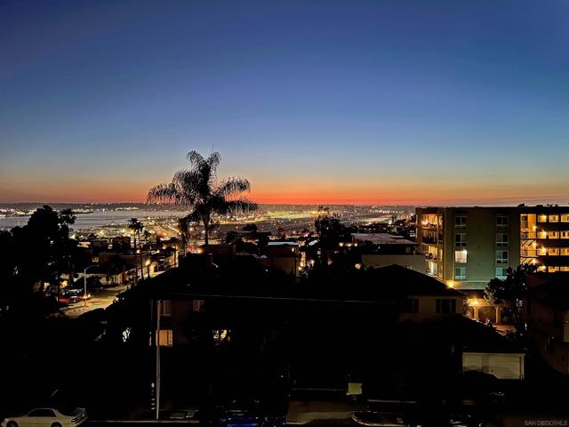 230 W Laurel Street, San Diego CA: https://media.crmls.org/mediaz/5bc342ef-d2a7-451e-a9ab-019aa552b54a.jpg