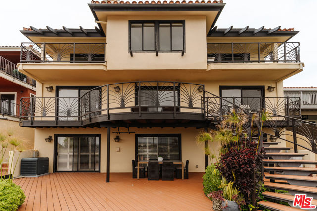 3837 Paseo De Las Tortugas, Torrance CA: https://media.crmls.org/mediaz/5bc36d1b-1e49-48c3-b22e-9175f584fdb2.jpg