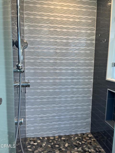 Detail Gallery Image 25 of 41 For 2827 Pierpont Bld, Ventura,  CA 93001 - 4 Beds | 4 Baths