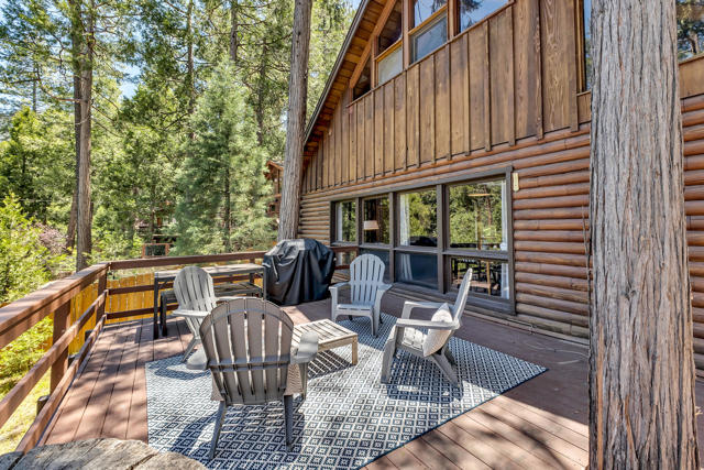 54385 S S. Circle Drive, Idyllwild CA: https://media.crmls.org/mediaz/5bc3ee3d-65b7-44fd-8e94-0bdb93341277.jpg