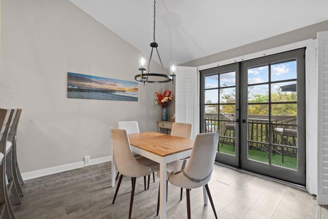 Detail Gallery Image 8 of 40 For 5987 Gaines St, San Diego,  CA 92110 - 2 Beds | 2/1 Baths