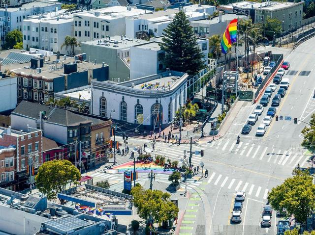 4096 17th Street, San Francisco CA: https://media.crmls.org/mediaz/5bc5623b-0873-4ac6-923e-1f9df864dc16.jpg