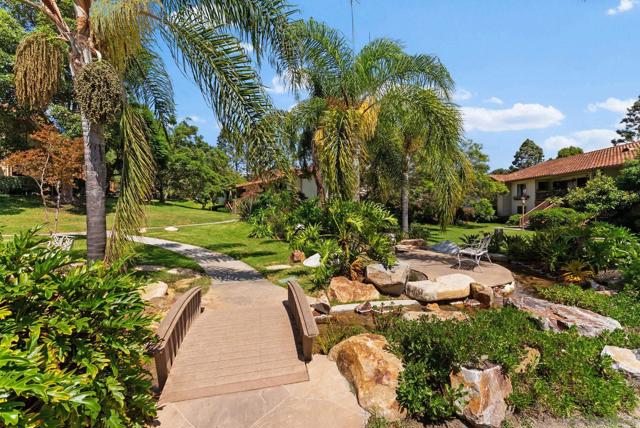 12550 Carmel Creek Rd, San Diego CA: https://media.crmls.org/mediaz/5bc5c18e-bb94-4b39-9baa-652c7616ae20.jpg