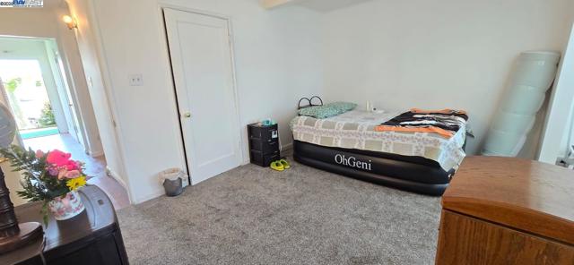609 Banks Dr, Richmond CA: https://media.crmls.org/mediaz/5bc5db6e-fb48-47f7-baa5-8c20f669ae14.jpg