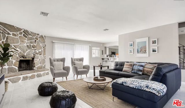8100 W 83rd Street, Playa del Rey CA: https://media.crmls.org/mediaz/5bc612af-04a3-429a-a536-34818d35c8a7.jpg