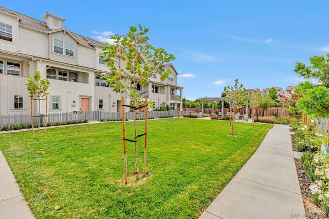 18165 Cosecha Lane, Morgan Hill CA: https://media.crmls.org/mediaz/5bc62953-cb11-4841-be30-ea935ecaed99.jpg