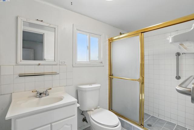 Image 18 of 40 For 1307 California Dr