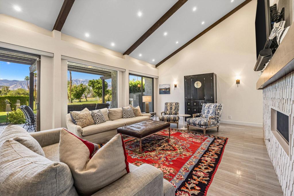 MLS #219137212DA image #14