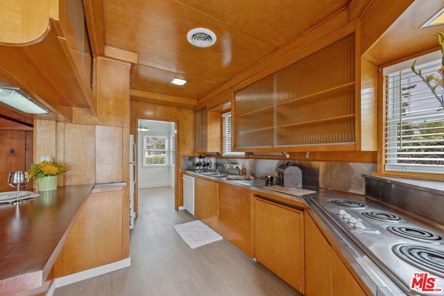 210 S Bundy Drive, Los Angeles CA: https://media.crmls.org/mediaz/5bc84adb-9ce2-4e41-b01d-76699d0e5de6.jpg