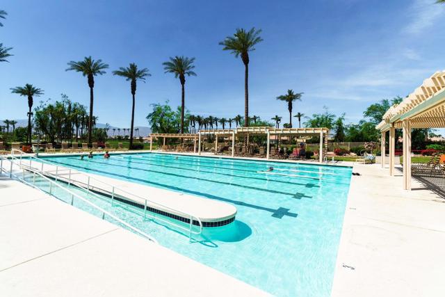 35882 Royal Sage Court, Palm Desert CA: https://media.crmls.org/mediaz/5bc87c5c-049a-44f6-b725-9714d377e6bf.jpg