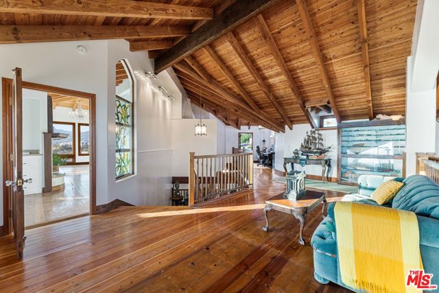 7007 Birdview Avenue, Malibu CA: https://media.crmls.org/mediaz/5bc8b17e-67a9-449a-b298-cc0587c0c924.jpg