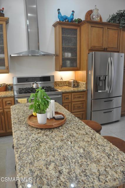 1064 Finrod Court, Westlake Village CA: https://media.crmls.org/mediaz/5bc901ae-06d7-4b2a-a1ce-7753dd97558e.jpg