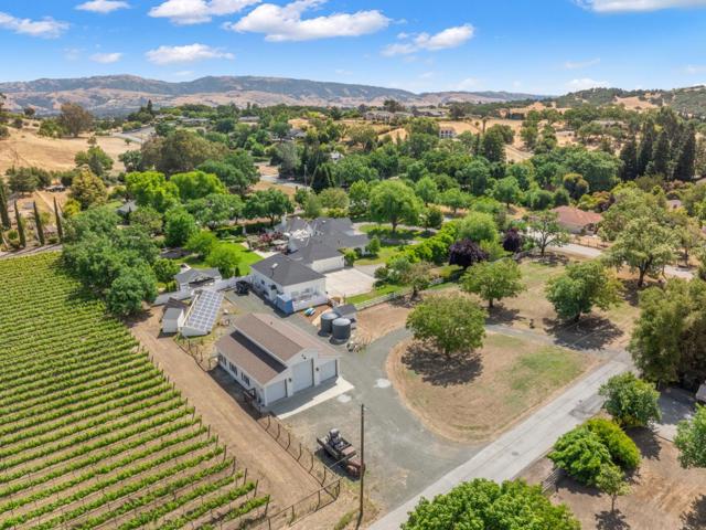 15209 Sycamore Drive, Morgan Hill CA: https://media.crmls.org/mediaz/5bc9613d-52b5-4e36-8a5d-d3d6c849e440.jpg
