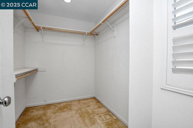 476 Colina Way, El Sobrante CA: https://media.crmls.org/mediaz/5bc99634-ba9d-4ccf-a384-816e5180b983.jpg
