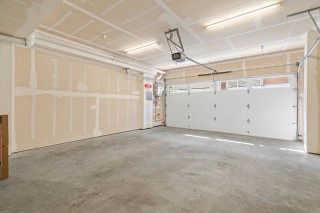 2560 Saffron Way, Mountain View CA: https://media.crmls.org/mediaz/5bcaadce-c660-404b-909a-ef9243ec14d5.jpg