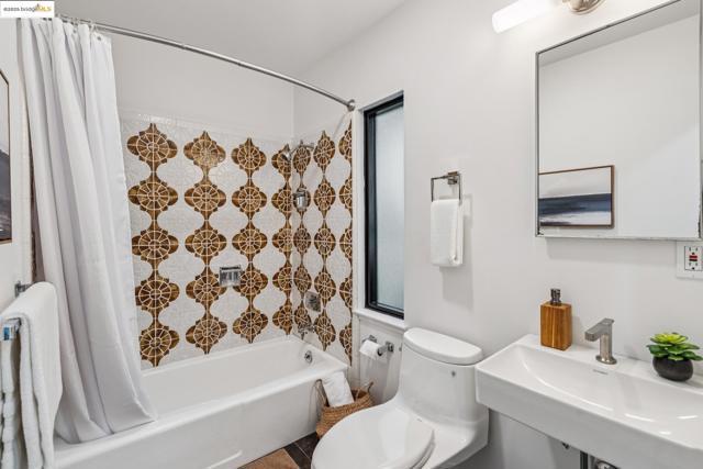 690 PANORAMIC WAY, Berkeley CA: https://media.crmls.org/mediaz/5bcbb74c-42c9-4998-9803-c9c94e191a74.jpg