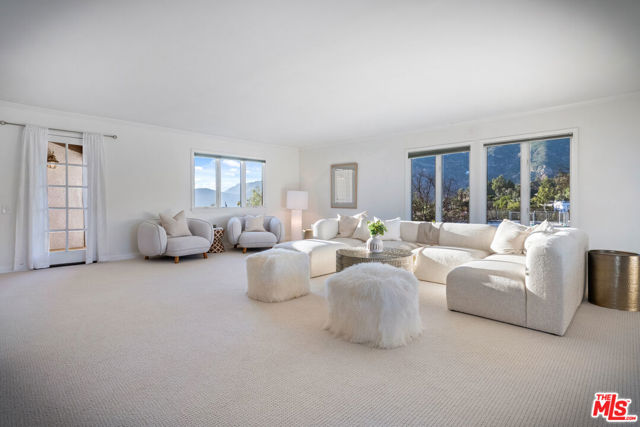 23255 W Paloma Blanca Drive, Malibu CA: https://media.crmls.org/mediaz/5bcc0275-37fa-44b1-ad4e-80a34e0af63c.jpg