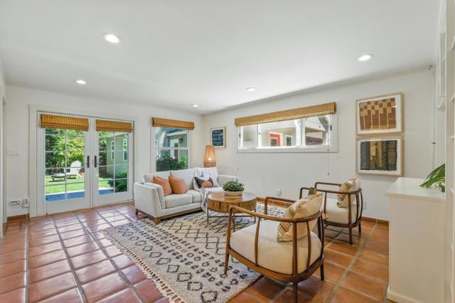 161 Jeter Street, Redwood City CA: https://media.crmls.org/mediaz/5bcc4427-7be1-4a51-b512-1bdea2656c9e.jpg